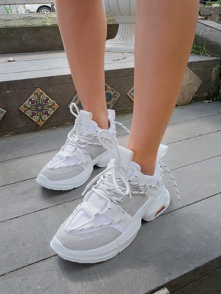 Beyaz-Gri 4 Cm Taban Spor Ayakkabı Pika