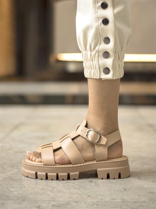 Nude Mat Bilek Kemer Detaylı 4 Cm Topuklu Kadın Sandalet Costa